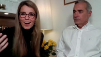Călin și Cristela Georgescu pentru a treia zi la DIICOT. Procurorii verifică zecile de telefoane laptopuri și tablete ale familiei pentru a reface traseul banilor