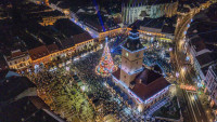 Târgul de Crăciun din Brașov se deschide mai devreme în 2026. Când se aprind luminițele și cât timp poate fi vizitat