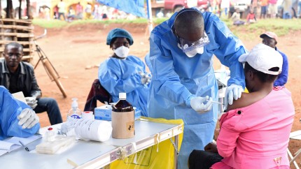 Dinga Dinga o boala misterioasa care ii face pe pacienti sa tremure necontrolat se raspandeste rapid in Africa - VIDEO