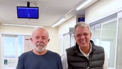 Presedintele Braziliei a fost vazut mergand pentru prima data dupa operatiile la cap
