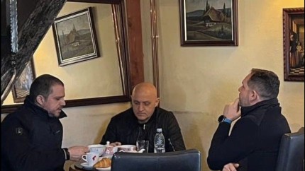 Mercenarul Potra la masa cu liderii PSD Sibiu. Seful PSD Sibiu s-a laudat ca este sustinut de mercenarul lui Georgescu