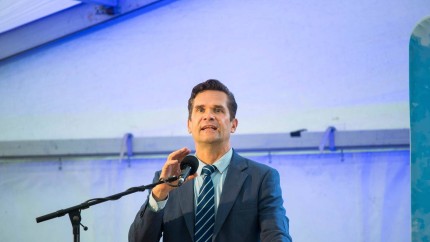 Un europarlamentar finlandez avertizeaza America ne-a dat un termen de trei saptamani sa acceptam predarea Ucrainei daca nu o vom face isi va retrage trupele din Europa