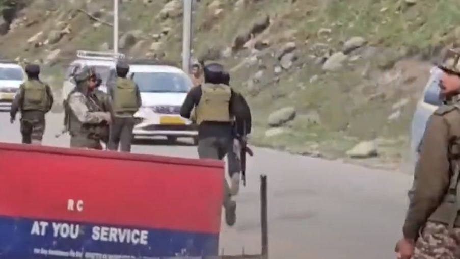 Dupa atacul din Pahalgam India inchide peste jumatate din obiectivele turistice din Kashmir