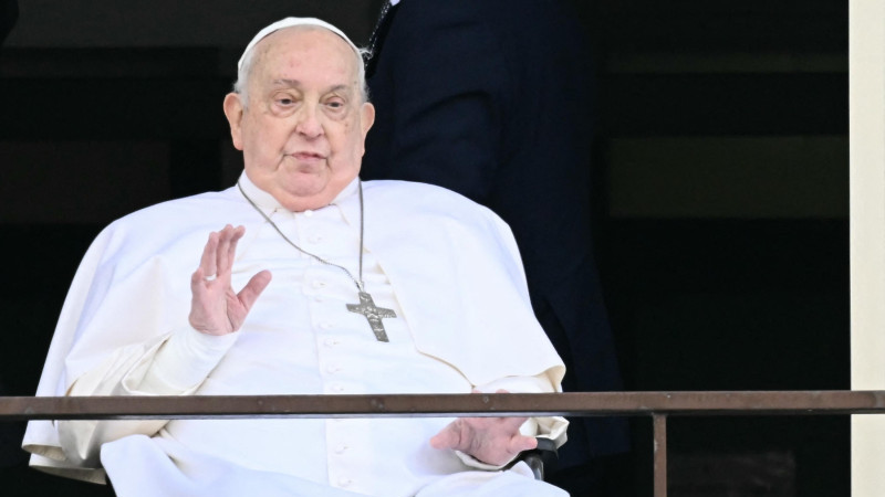 Papa Francisc doreste sa participe la binecuvantarea Urbi et Orbi de Paste duminica