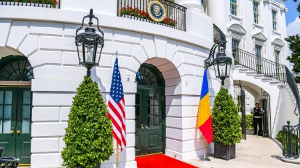 Sapte fosti ambasadori ai SUA in Romania l-au felicitat intr-o scrisoare deschisa pe Nicusor Dan pentru victoria in alegerile prezidentiale