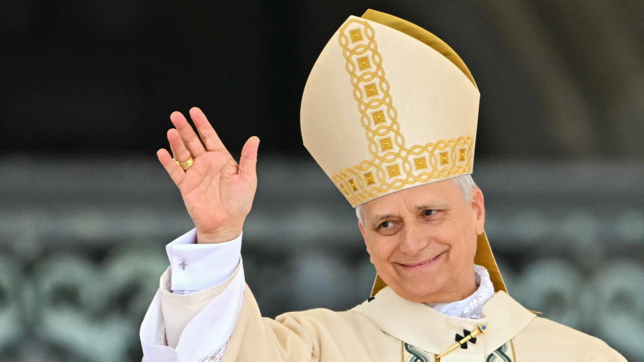 Papa Leon împlinește astăzi 70 de ani. Suveranul Pontif a primit un tort de la noul reprezentant al SUA la Vatican