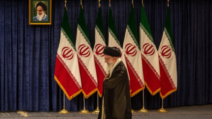 Tensiuni la varf in Iran membri ai elitei militare si politice a tarii iau in calcul indepartarea ayatollahului Khamenei