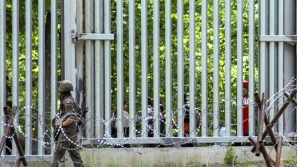 Polonia prelungeste cu 90 de zile zona-tampon de la frontiera cu Belarus pentru a preveni si descuraja migratia ilegala si traficul de migranti