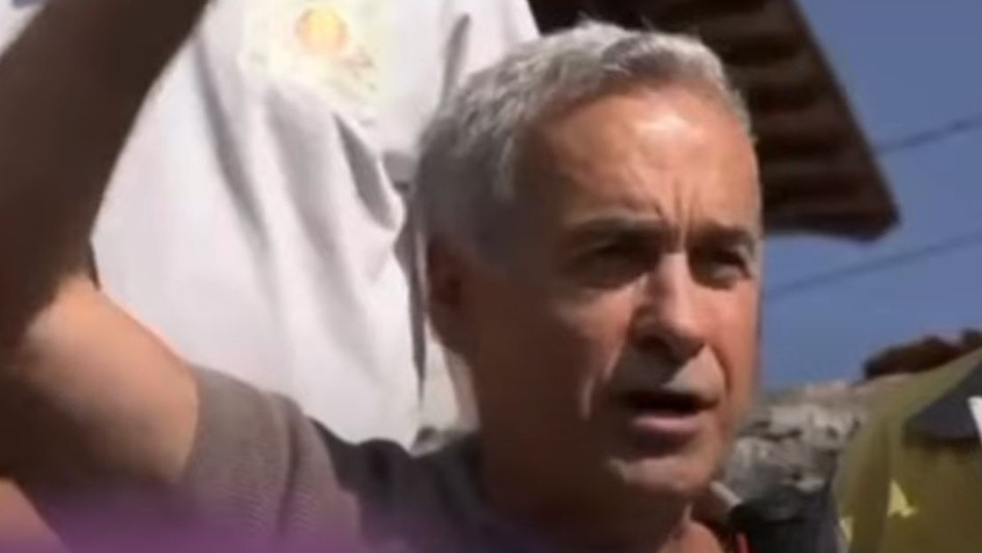 Ruptură evidentă între Georgescu și Simion. Georgescu l-a ignorat total pe liderul AUR la Broșteni deși acesta a strigat Georgescu președinte - VIDEO