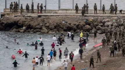 Rusia folosește migrația ilegală ca parte a războiului hibrid lansat împotriva Europei avertizează oficiali bulgari și britanici