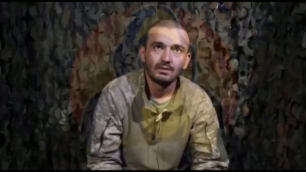 Trimis pe front de Rusia un soldat uzbec care s-a predat din prima zi de luptă unei drone ucrainene vorbește despre dezastrul din armata lui Putin Erau cadavre peste tot nu aveai pe unde să calci VIDEO