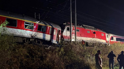 Coliziune feroviară violentă în Slovacia Zeci de răniți după impactul între două trenuri lângă Bratislava