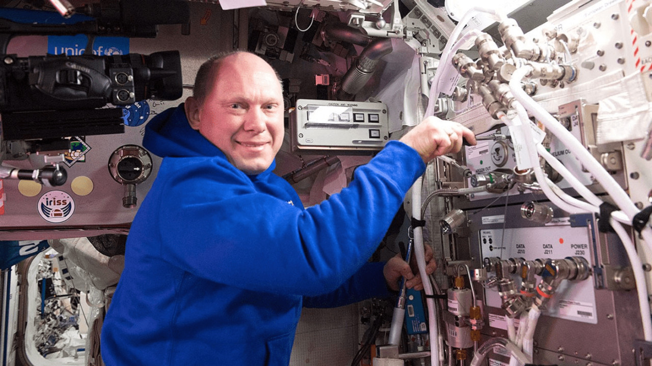 Rusia înlocuiește un cosmonaut după ce acesta a fost prins spionând în centrul Space X din California