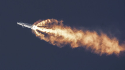 La un pas de catastrofă Compania Space X a lui Elon Musk nu a anunțat explozia unei rachete punând în pericol extrem sute de pasageri ai unor avioane comerciale