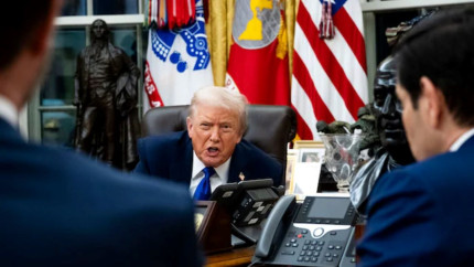 Ce tip de sistem încearcă să instaureze Trump prin atacurile asupra presei. Democrația se prăbușește atunci când adevărul nu mai contează