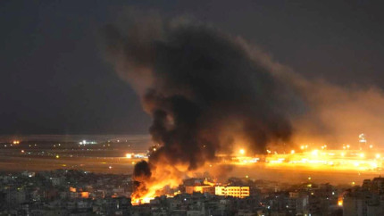 Conflictul se extinde în Liban Hezbollah a atacat Israelul cu drone și rachete aviația israeliană a bombardat suburbiile Beirutului