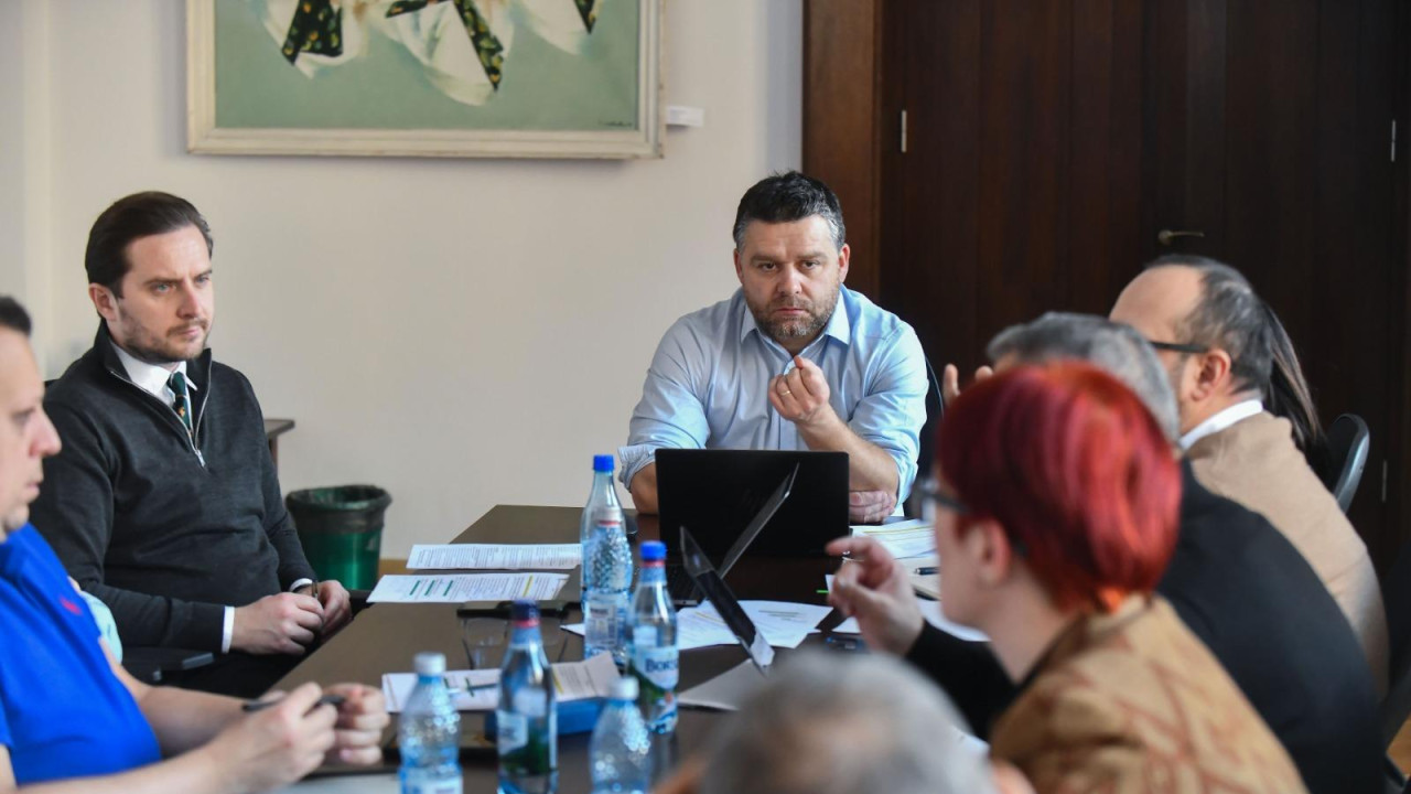 Podul Basarab se redeschide circulației în noaptea de duminică spre luni. După 15 ani recepția finală nu a fost efectuată