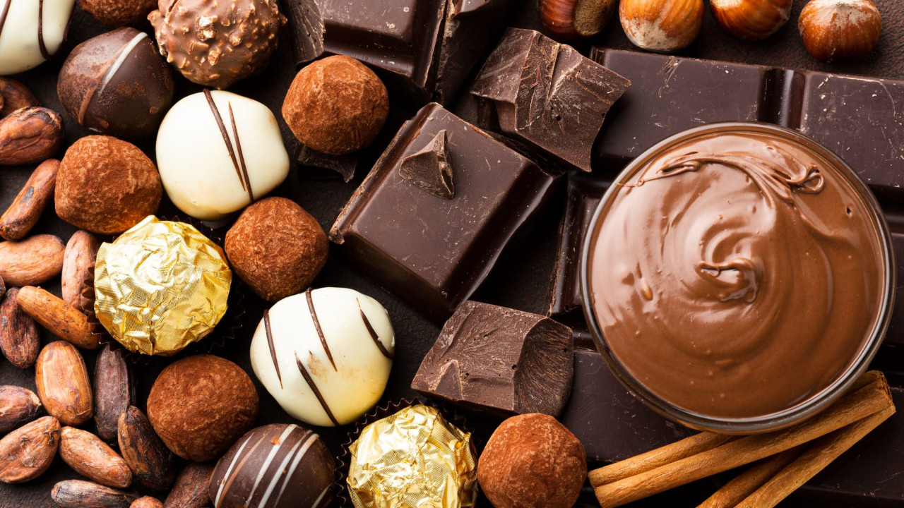 Pofta de dulce nu apare întâmplător. Ce încearcă organismul să ne transmită