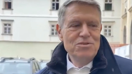În Sibiu circulă zvonul că Klaus Iohannis ar putea candida iar la Primăria Sibiu. Apropiații fostului președinte resping însă această variantă