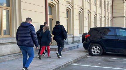 Bătrân de 61 de ani înjunghiat de o minoră de 15 ani lângă o biserică din Iași. Cei doi se certaseră anterior pe mâncarea de pomană