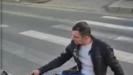 Un bărbat din Iași care se aruncă pe trecerea de pietoni pentru a șantaja șoferii ridicat de polițiști și dus la Socola. A primit și o amendă de 2000 de lei