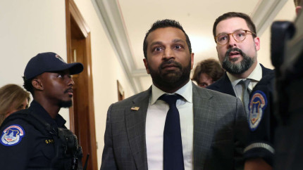Directorul FBI Kash Patel a făcut un atac de panică după ce a crezut că ar fi fost demis de Trump. Surse din FBI afirmă că în ultimele luni el ar fi abuzat de alcool