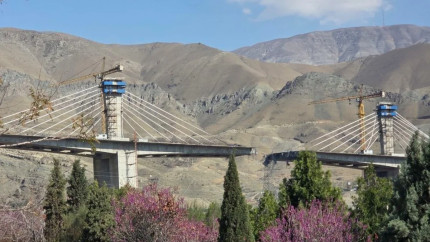 Donald Trump se laudă cu distrugerea celui mai mare pod din Iran Vor urma multe altele  VIDEO