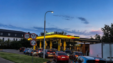 Criza combustibilului se adâncește în Rusia mai multe benzinării din Krasnodar au rămas fără carburanți în timp ce autoritățile vorbesc despre o panică artificială