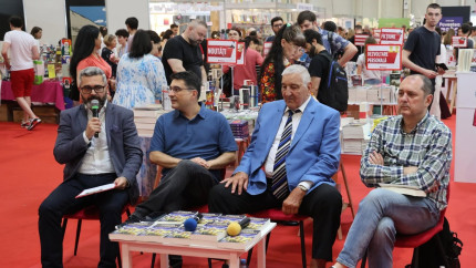 Povestea Cupei Mondiale lansată la târgul de carte Bookfest în prezența legendei fotbalului românesc Rică Răducanu