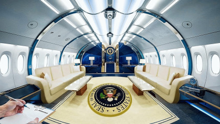 Avionul Air Force One primit cadou de Donald Trump din partea Qatarului ridică serioase probleme de securitate