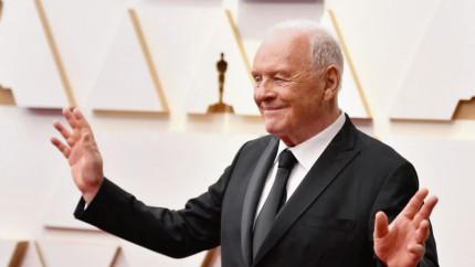 Anthony Hopkins debutează în muzică la 88 de ani. Va lansa compoziții scrise de-a lungul ultimilor 60 de ani Este prima mea pasiune