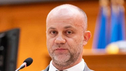 Încă un deputat AUR sare în apărarea cluburilor de lux din Mamaia Diana Buzoianu are exces de zel exact în cel mai nepotrivit moment pentru turismul de pe litoral