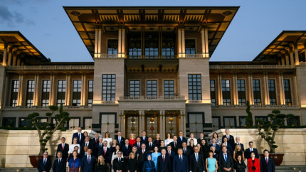Nicușor Dan va cere la summitul NATO de la Ankara consolidarea apărării pe Flancul Estic și sprijin sporit pentru securitatea Mării Negre