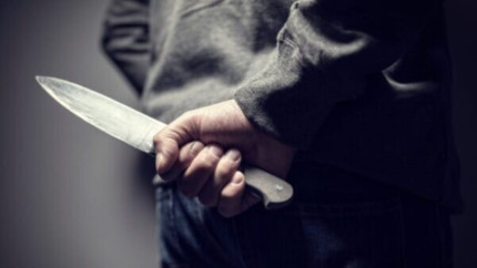 Un adolescent de 15 ani a înjunghiat un tânăr de 23 de ani într-un parc din Galați  victima a ajuns la spital cu răni multiple