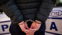 Bărbat de 41 de ani arestat preventiv după ce ar fi cerut imagini sexuale unei fete de 14 ani. I-ar fi trimis o fotografie mamei minorei