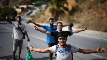 UE susține returnarea migranților din Ceuta în Maroc  printre aceștia se află și aproape 1.900 de minori neînsoțiți