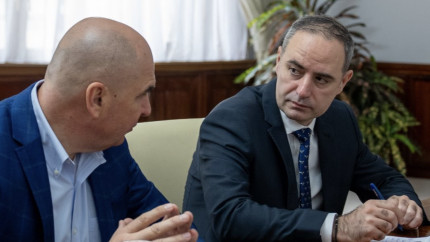 Surse Varianta Alexandru Nazare - premier considerată de Bolojan soluția pentru formarea noului guvern. Acceptat de PSD și UDMR Nazare e respins însă de puciștii din PNL
