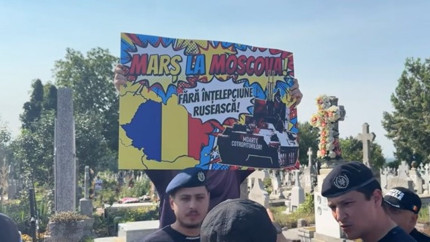 Protestatarul care l-a înfruntat pe ambasadorul Rusiei la Iași explică Nu a fost o simplă comemorare ci o manifestație politică cu elemente și declarații politice comuniste și rusofile