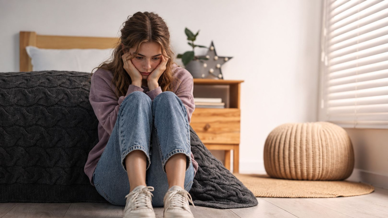 Semnele tăcute ale anxietății la adolescenți pe care părinții le pot trece ușor cu vederea