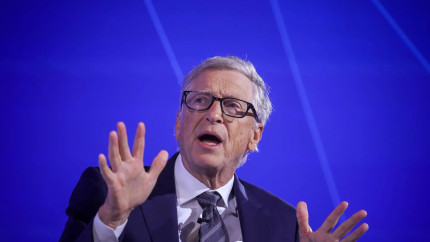 Bill Gates avertizează că AI ar putea provoca un miliard de morți Nu a existat niciodată o armă mai puternică