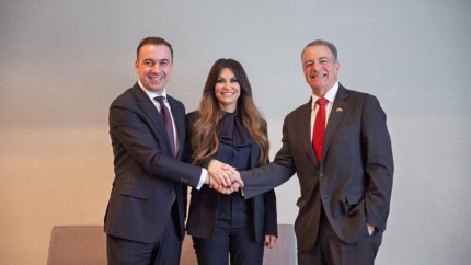 Implicat în scandalul ambasadoarei Bogdan Ivan PSD acuză tot USR după dezvăluirile apărute în presa americană Disperați că pierd puterea useriștii halucinează