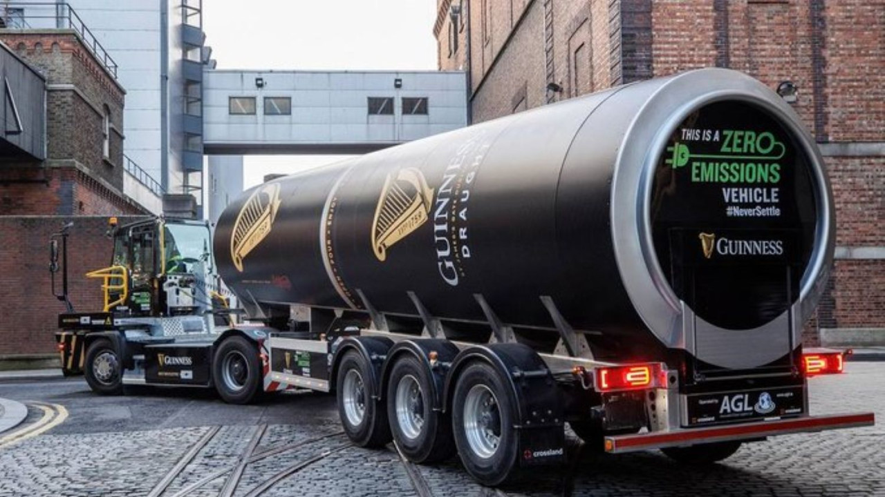 Furtul secolului Indivizi încă necunoscuți au furat 800 de butoaie de bere Guinness dintr-un depozit britanic