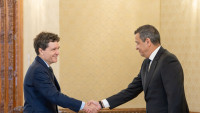 BREAKING PSD a decis să intre la guvernare cu Luca Niculescu. Doar opt abțineri niciun vot contra. PSD va avea 11 miniștri