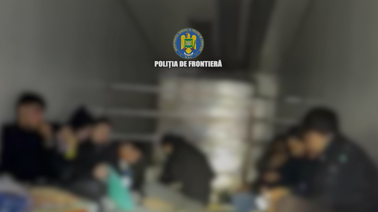 12 migranți descoperiți ascunși într-un camion cu alune la Calafat. Unde încercau să ajungă