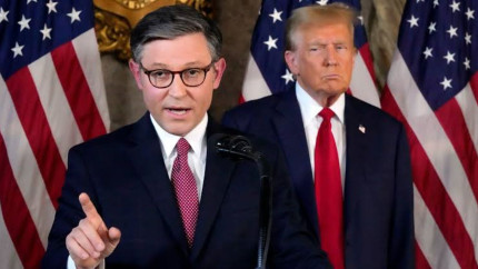 Mike Johnson avertizează că o victorie democrată în noiembrie va duce la anchete asupra lui Trump și familiei sale Ar fi un scenariu de coșmar