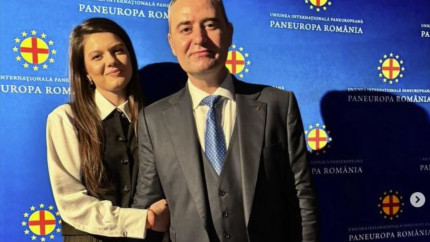 Nazare îl are ca naș la nuntă pe ministrul Finanțelor din Grecia. Grindeanu anunță că nu merge la nuntă deși a fost invitat