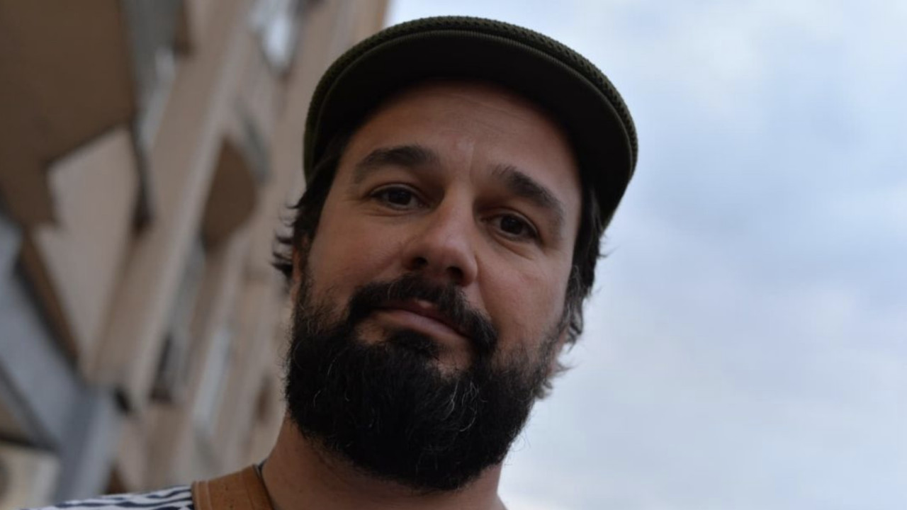 Presshub Vlad Stroescu  Sănătatea psihică a românilor stă undeva în centrul unor transformări sociale pe care le înțelegem greu strâns conectate cu politicul