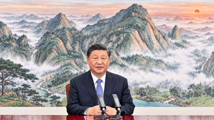 Petrolul devine o problemă tot mai serioasă pentru China. Beijingul caută alternative în Rusia Africa și America Latină
