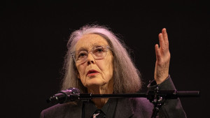 Premiul Nobel pentru Literatură 2026 a fost câștigat de Anne Carson. Cine este scriitoarea canadiană premiată