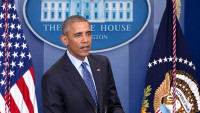 Barack Obama se implică într-una dintre cele mai strânse lupte electorale din SUA